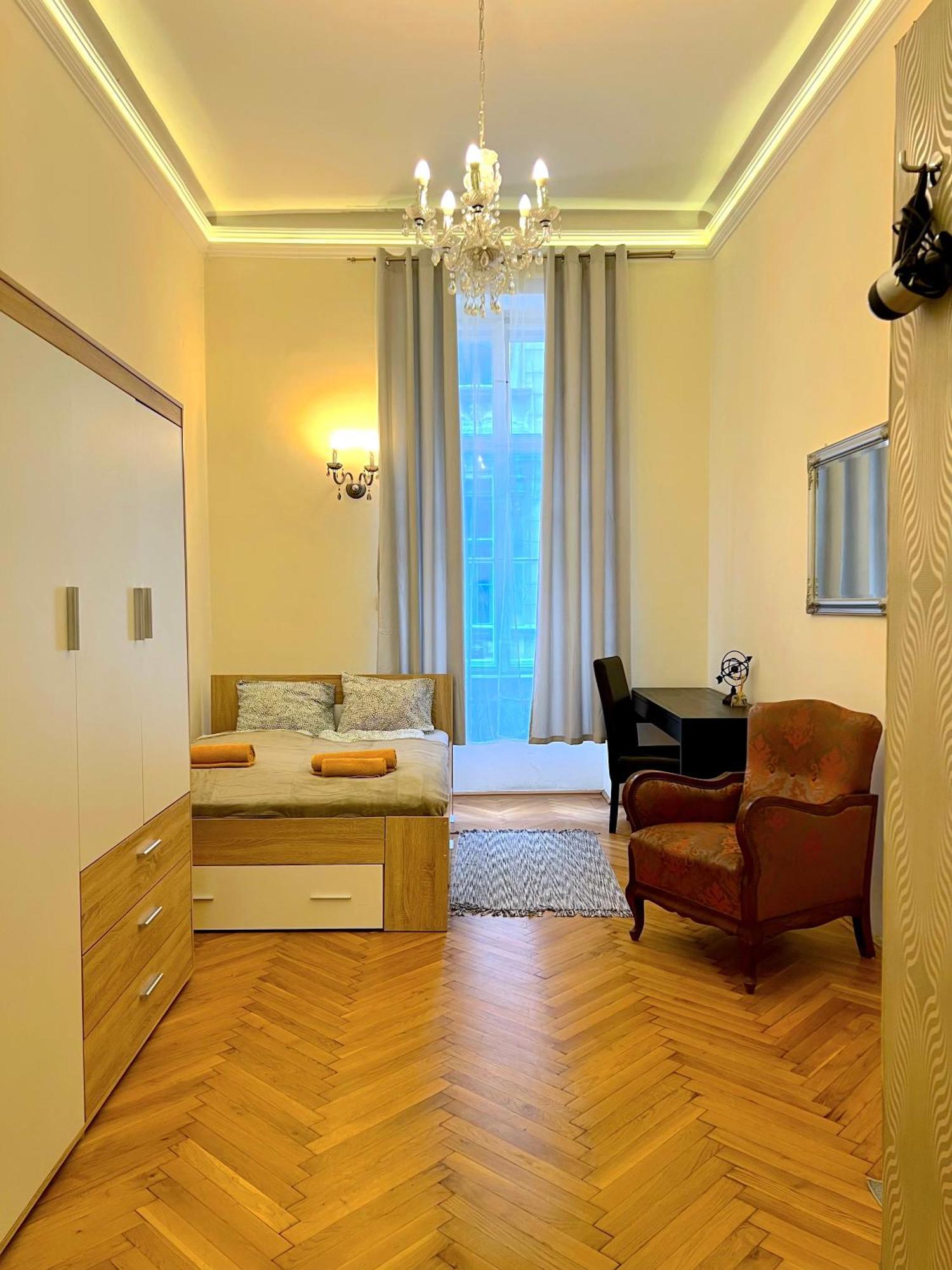 Best Of Guest House By Small Home بودابست المظهر الخارجي الصورة